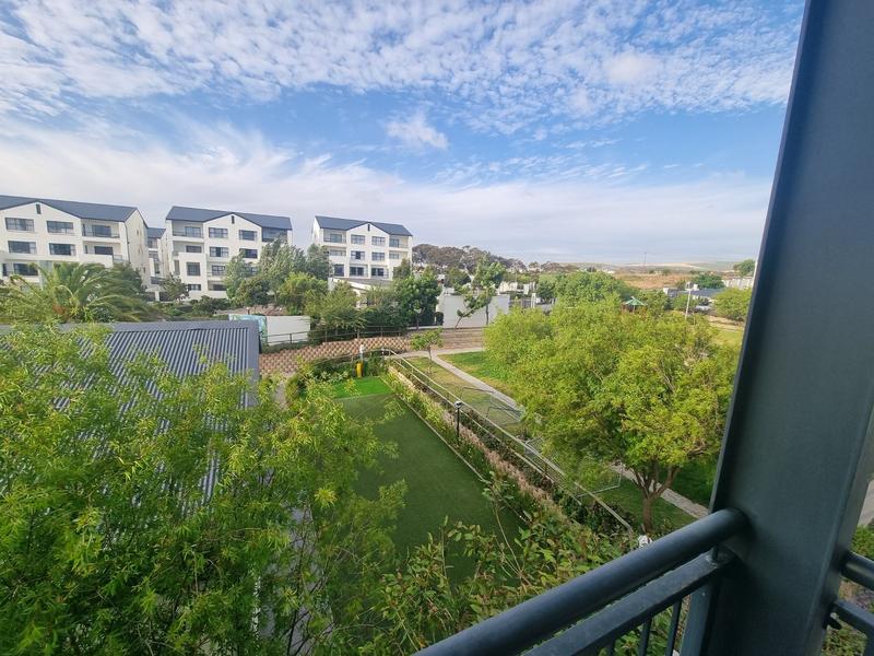 1 Bedroom Property for Sale in De Zicht Estate Western Cape